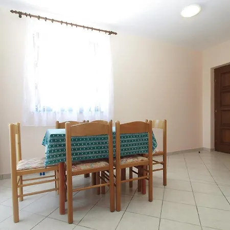 Apartament Fuer 6 Personen Ca 62 Qm In Fazana, Istrien Istrische Riviera *